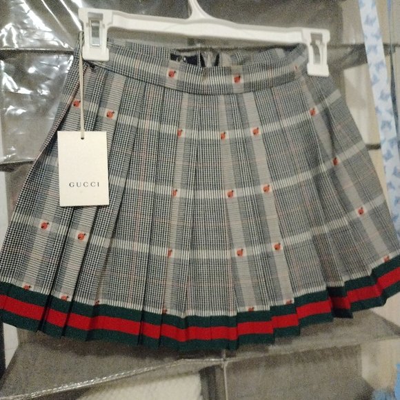 Authentic Gucci girls skirt - Picture 1 of 2